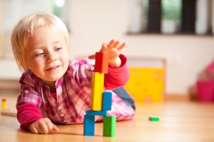 iStock_girl-with-blocks